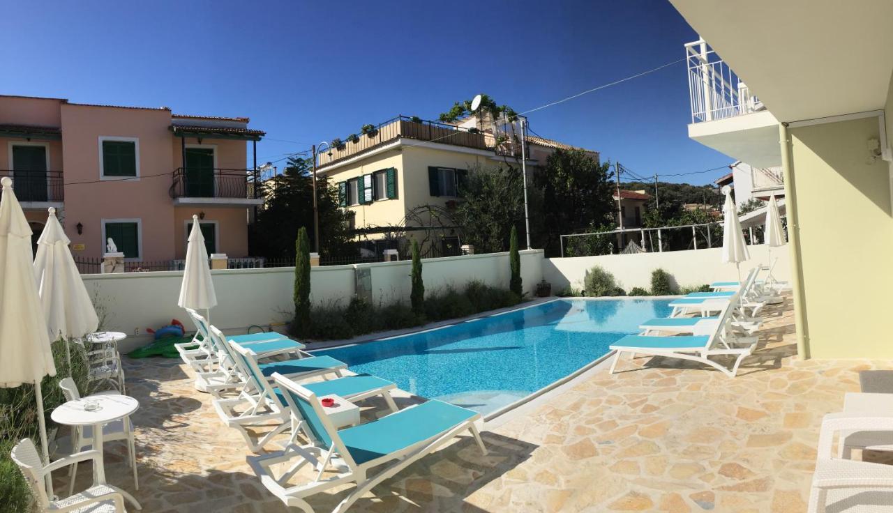 The Central Suites Kassiopi Exterior foto