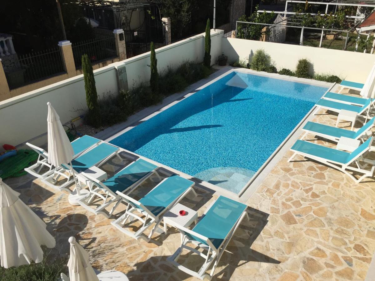 The Central Suites Kassiopi Exterior foto