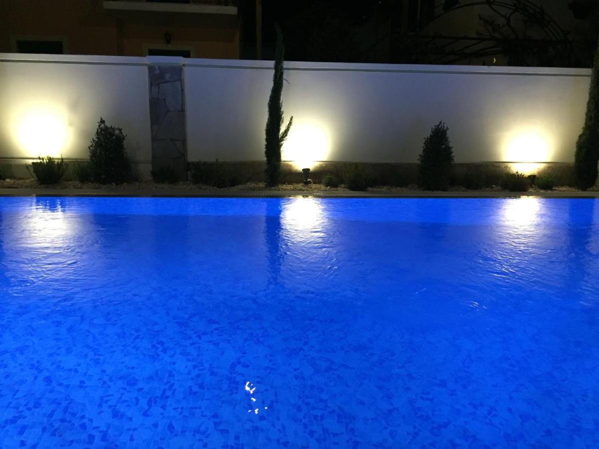 The Central Suites Kassiopi Exterior foto