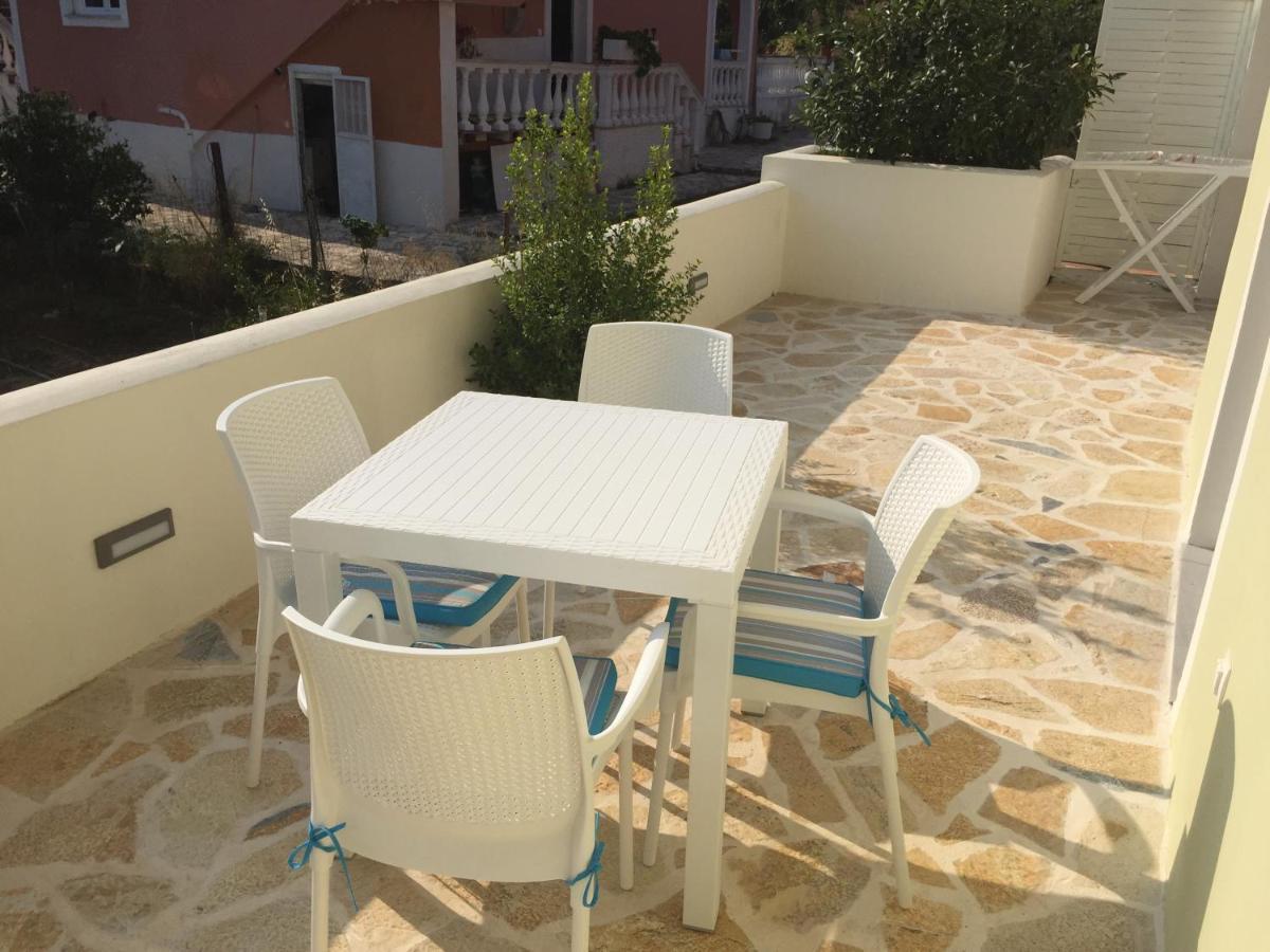 The Central Suites Kassiopi Exterior foto